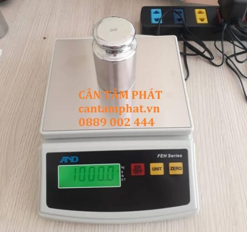 Cân điện tử làm bánh